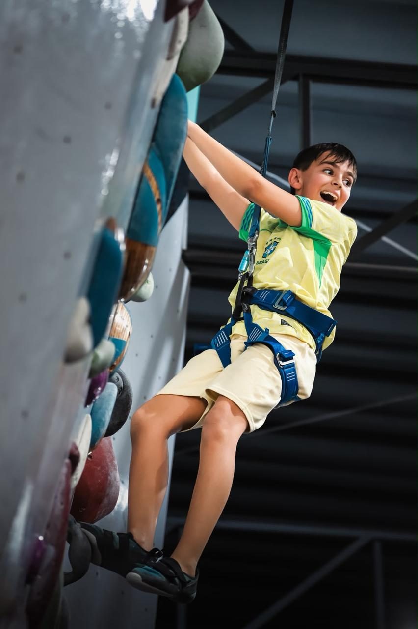 Momento da colônia de férias na Toca Escalada